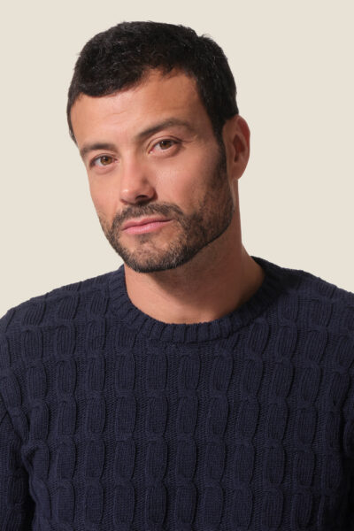 Pull en maille torsadée Dicker