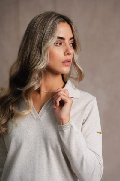 Pull femme en maille col V esprit polo, fil métallisé, Serena