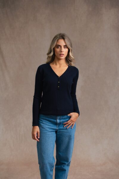 Pull femme avec col V boutonné en côte Flavie