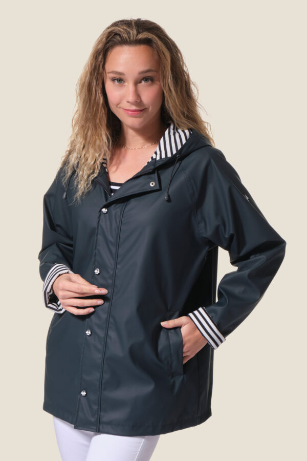 L’ICONIQUE, le ciré intemporel – Marine