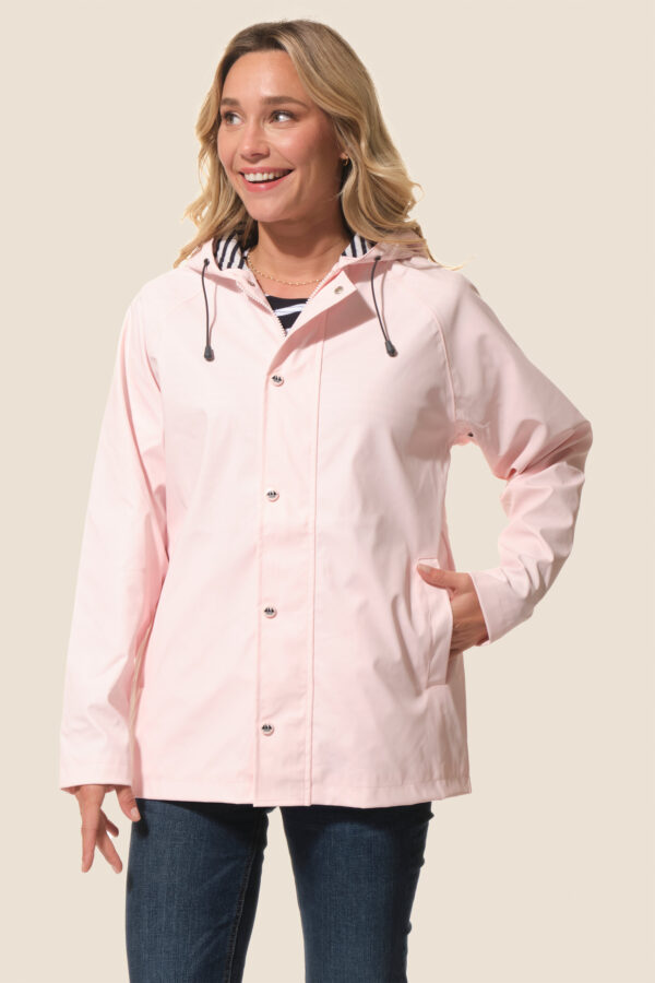 L’ICONIQUE, le ciré intemporel – Pétale