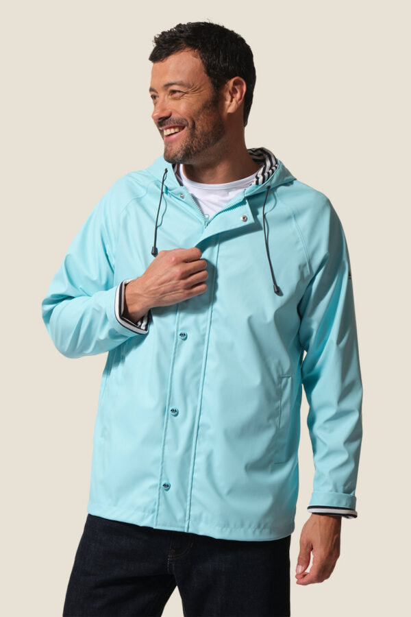 L’ICONIQUE, le ciré intemporel – Pool