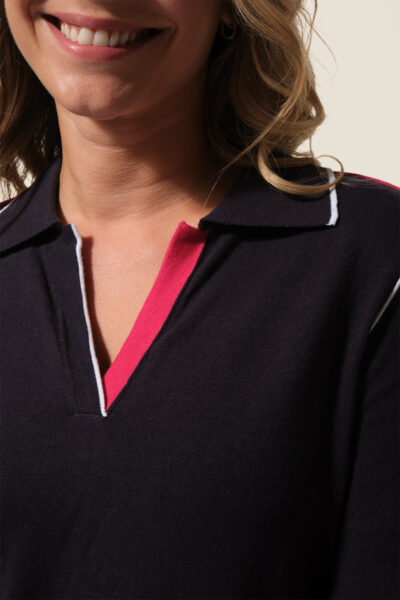 Pull femme manches courtes. Col v esprit polo avec jeux de couleur Jackie.